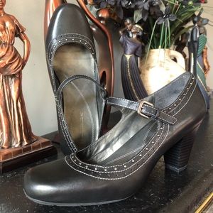 Black Mary Jane heels